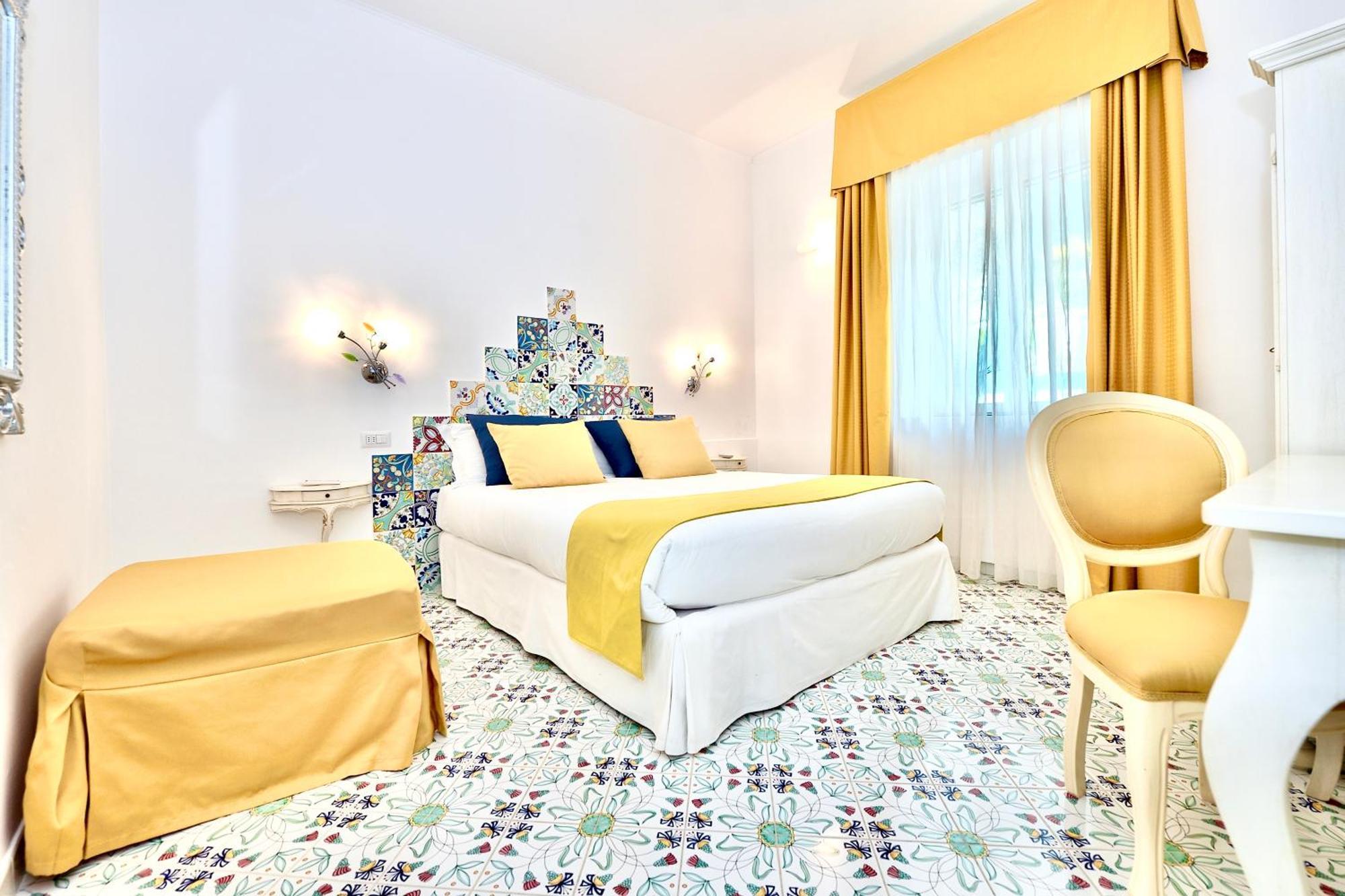 Smeraldo Holiday House Конка-дей-Марини Номер фото