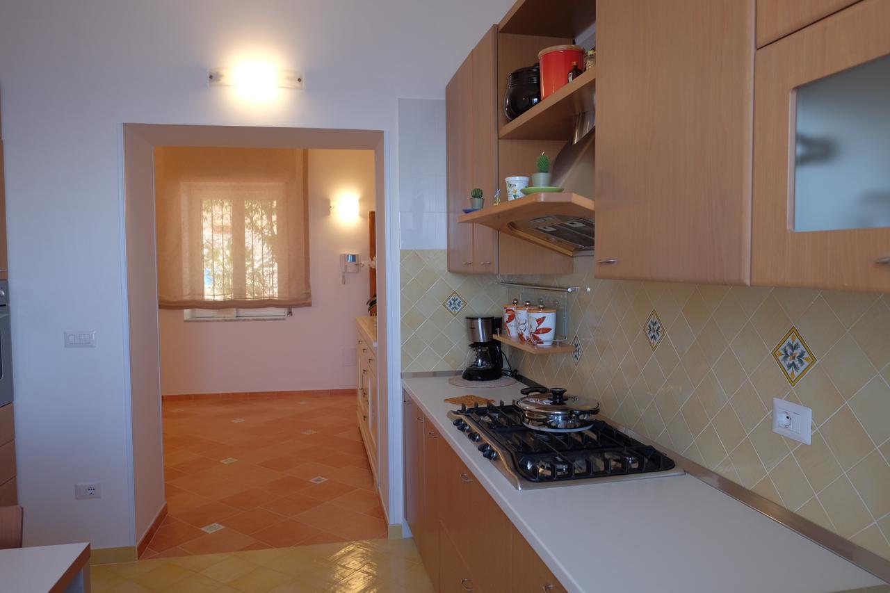 Smeraldo Holiday House Конка-дей-Марини Экстерьер фото