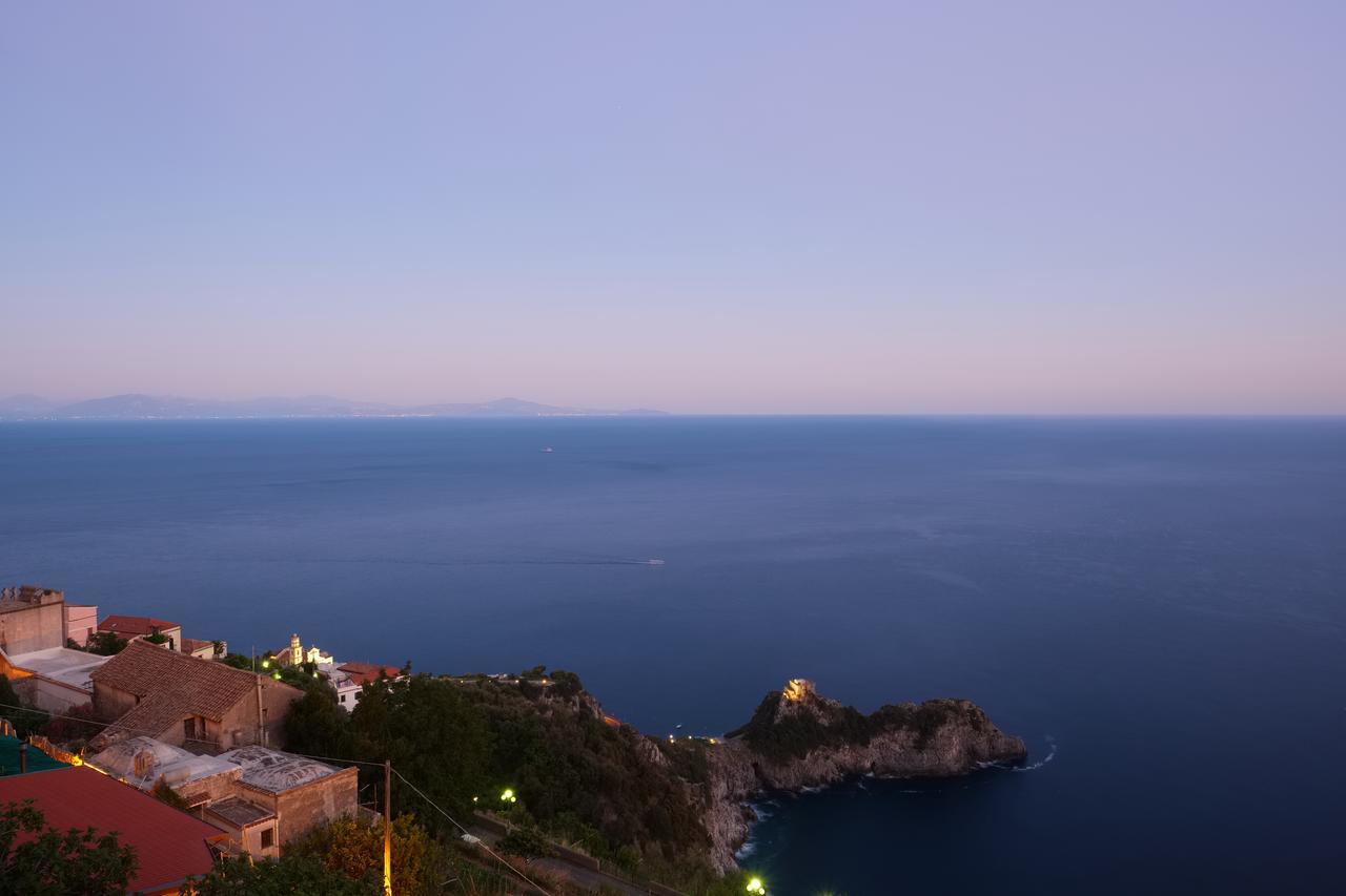 Smeraldo Holiday House Конка-дей-Марини Экстерьер фото