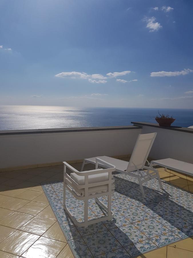Smeraldo Holiday House Конка-дей-Марини Экстерьер фото